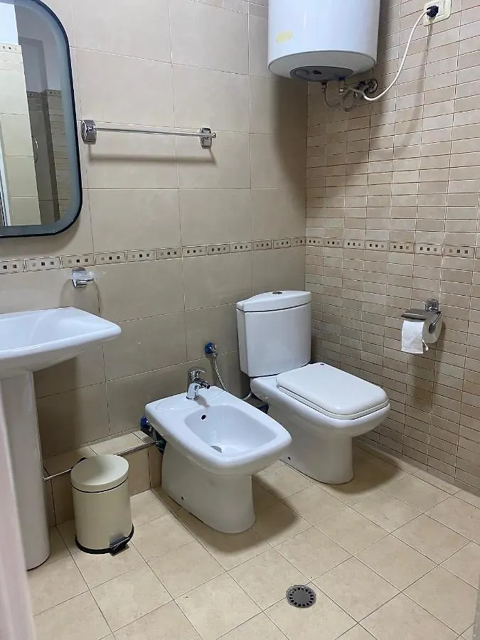 Central Park Rooms Tirana 0*,  Albania