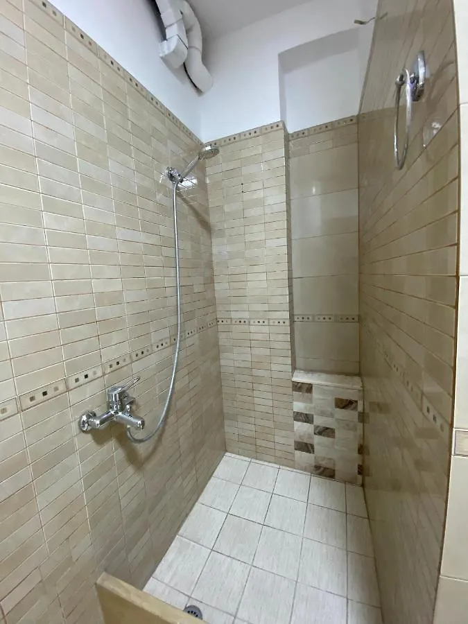 Aparthotel Central Park Rooms Tirana