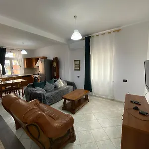 2 Appartamento Tirana